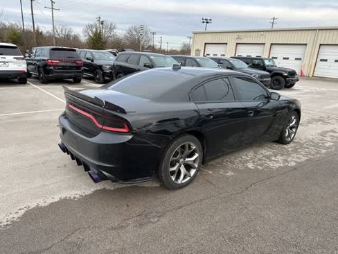 Used 2017 Dodge Charger R/T w/ Plus Group image 22