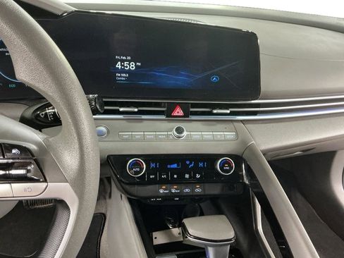 Certified 2024 Hyundai Elantra Blue image 7