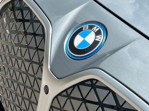 Used 2025 BMW i4 eDrive40 w/ Premium Package RWD image 48