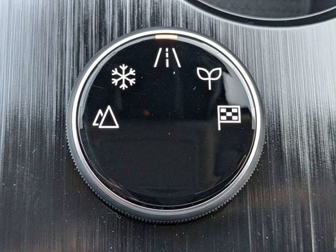 New 2025 Nissan Rogue Platinum w/ Platinum Premium Package image 36