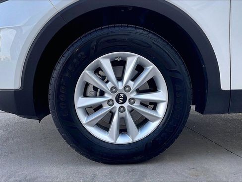 Used 2019 Kia Sorento LX w/ Option Group 020 image 9