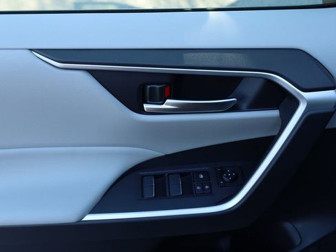 New 2025 Toyota RAV4 XLE image 20