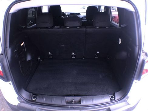 Used 2020 Jeep Renegade Latitude image 22