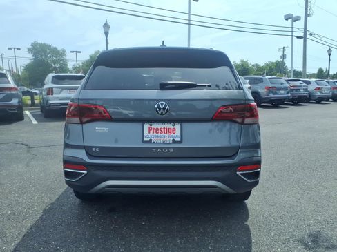 Certified 2023 Volkswagen Taos SE FWD image 3