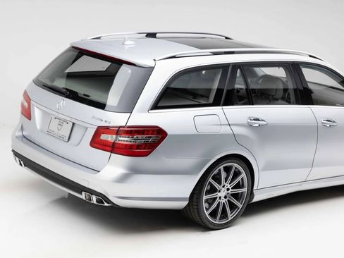 Used 2012 Mercedes-Benz E 63 AMG Wagon image 20