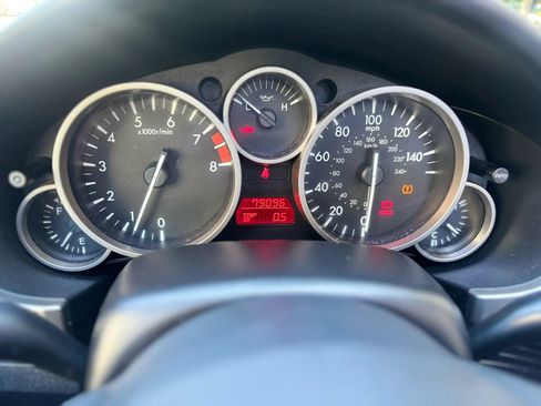 Used 2012 MAZDA MX-5 Miata Grand Touring w/ Premium Pkg RWD image 30