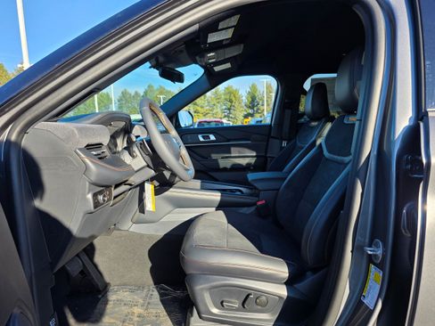 New 2026 Ford Explorer Tremor image 21