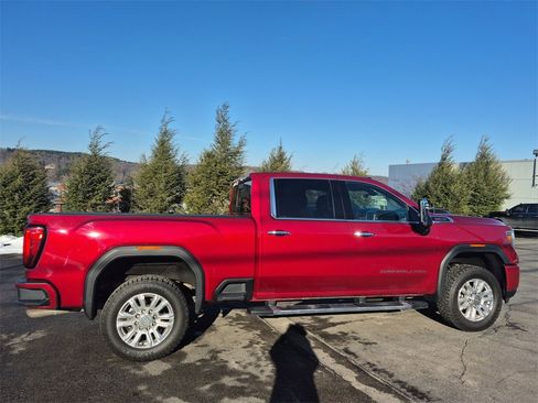 Used 2020 GMC Sierra 2500 Denali w/ Denali Ultimate Package image 16