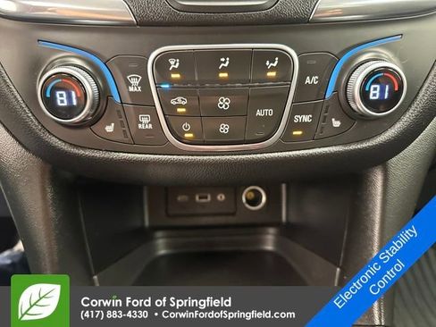 Used 2019 Chevrolet Equinox LT image 25