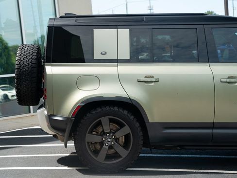 Used 2020 Land Rover Defender 110 SE AWD/4WD image 12