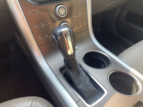 Used 2013 Ford Edge SEL image 62