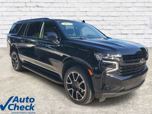 Used 2023 Chevrolet Suburban RST w/ Luxury Package RWD image 5