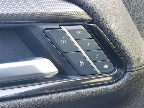 Used 2025 GMC Sierra 1500 AT4 w/ AT4 Preferred Package image 18