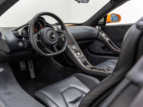Used 2014 McLaren MP4-12C Spider RWD image 64