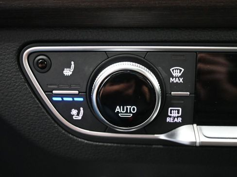 Used 2021 Audi Q5 2.0T Premium Plus w/ Premium Plus Package image 24