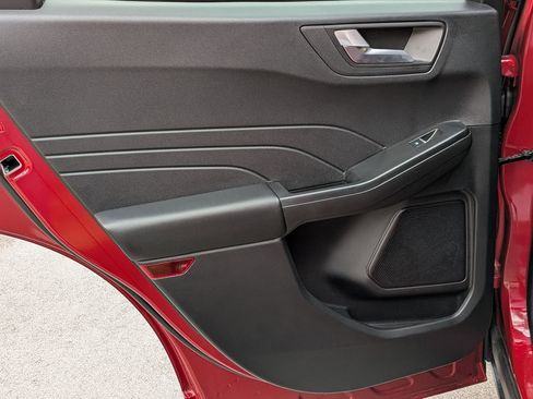 New 2026 Ford Escape ST-Line w/ Tech Pack #1 FWD image 27