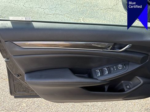 Used 2022 Honda Accord Sport image 9
