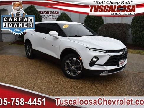 Used 2025 Chevrolet Blazer LT image 1
