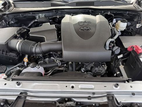Used 2023 Toyota Tacoma SR image 27