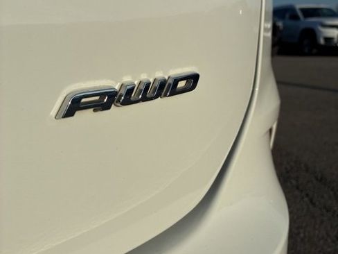 Used 2023 Ford Edge SEL image 11