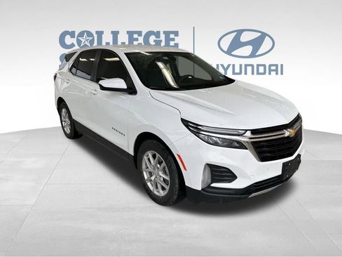 Used 2024 Chevrolet Equinox LT w/ LPO, Floor Liner Package image 3