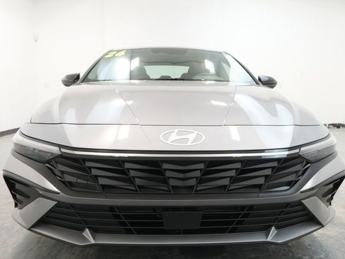 New 2026 Hyundai Elantra SEL Sport image 2