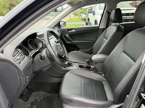 Used 2020 Volkswagen Tiguan S FWD image 18