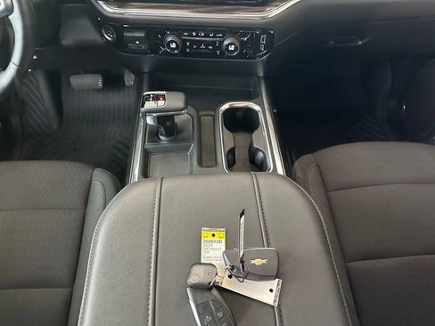Used 2024 Chevrolet Silverado 1500 LT AWD/4WD image 21