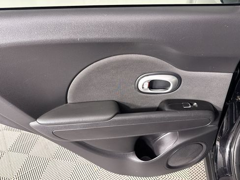 Used 2018 Kia Soul FWD image 22