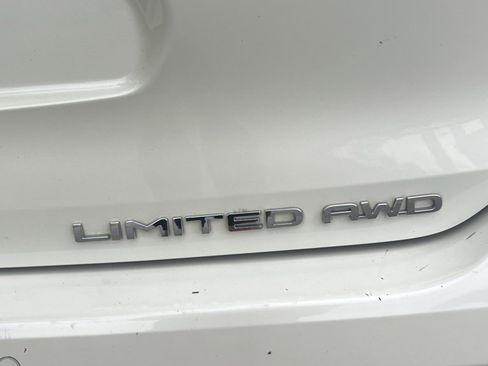 Used 2021 Toyota Highlander Limited image 8