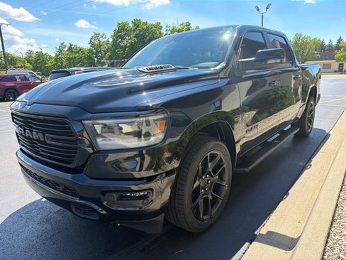 Used 2024 RAM 1500 Laramie AWD/4WD image 16
