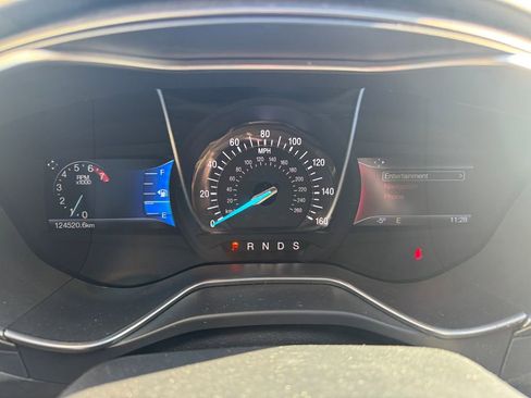 Used 2017 Ford Fusion SE w/ Equipment Group 202A image 22