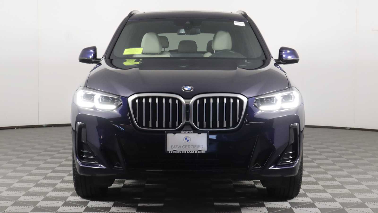 Used 2024 BMW X3 xDrive30i w/ Premium Package AWD/4WD image 2