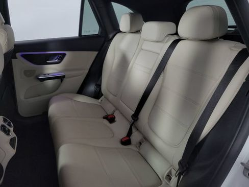 Used 2023 Mercedes-Benz GLC 300 4MATIC image 15