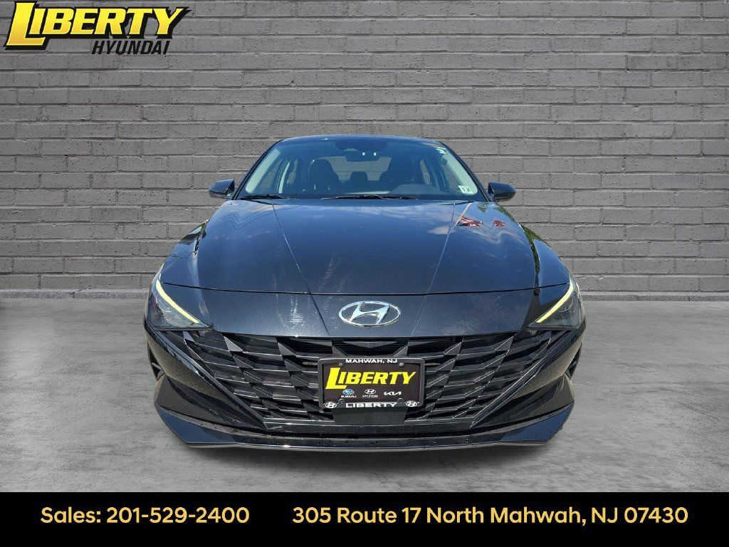 Certified 2022 Hyundai Elantra SEL w/ Convenience Package FWD image 8