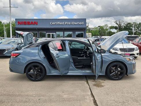 Certified 2024 Nissan Sentra SR FWD image 13