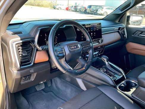 Used 2023 GMC Canyon AT4 w/ AT4 Premium Package image 14