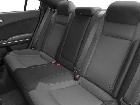 Used 2016 Dodge Charger SXT image 17