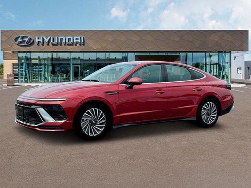 New 2025 Hyundai Sonata SEL image 2