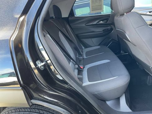 Used 2025 Chevrolet TrailBlazer LT w/ Driver Confidence Package AWD/4WD image 38