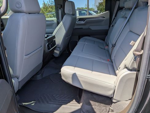 Used 2025 Chevrolet Silverado 1500 LTZ w/ LTZ Premium Package AWD/4WD image 17