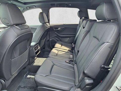 New 2026 Audi Q7 3.0T Premium Plus AWD/4WD image 17