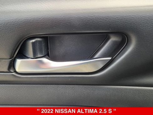 Certified 2022 Nissan Altima 2.5 S FWD image 12