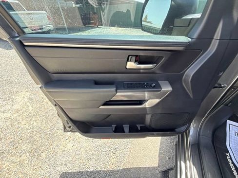 Used 2022 Toyota Tundra SR5 RWD image 7