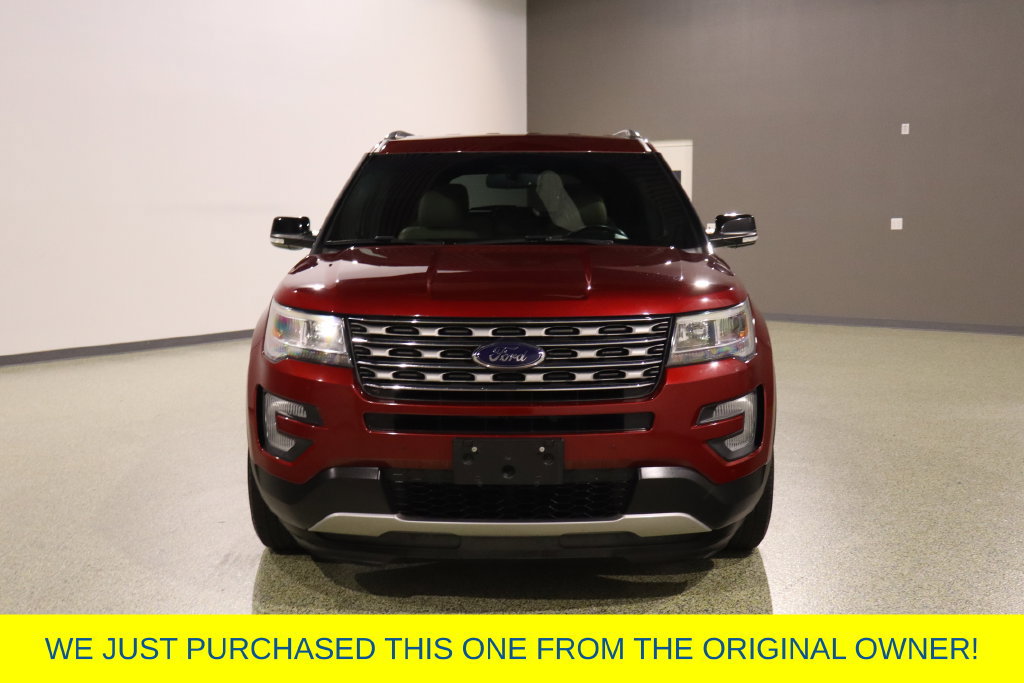 Used 2017 Ford Explorer XLT w/ Equipment Group 202A FWD image 5