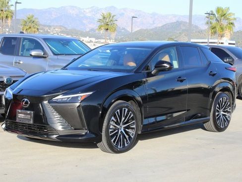 Used 2023 Lexus RZ 450e Premium image 3