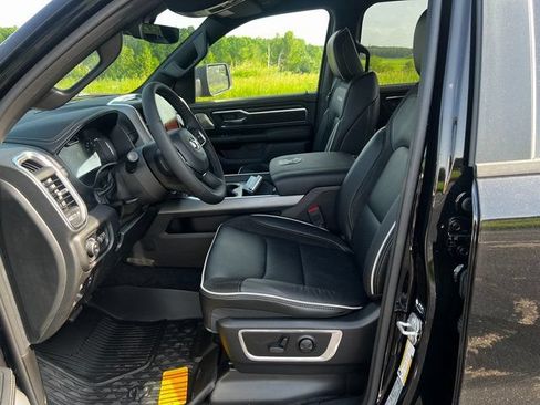 New 2025 RAM 1500 Laramie AWD/4WD image 11