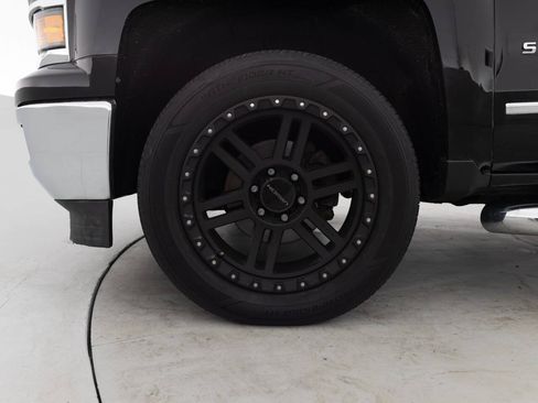 Used 2015 Chevrolet Silverado 1500 LTZ Z71 w/ LTZ Plus Package AWD/4WD image 17