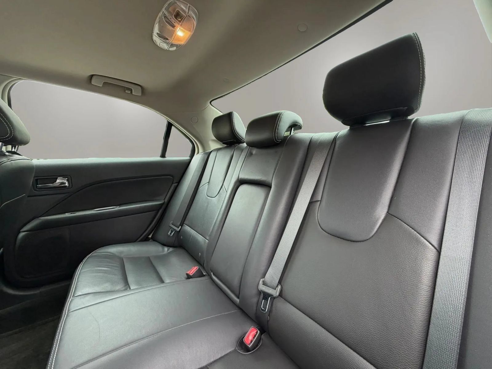Used 2012 Ford Fusion SEL FWD image 22