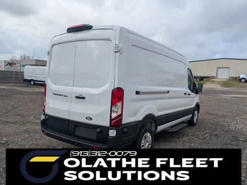 New 2026 Ford Transit 250 148 Medium Roof RWD image 7